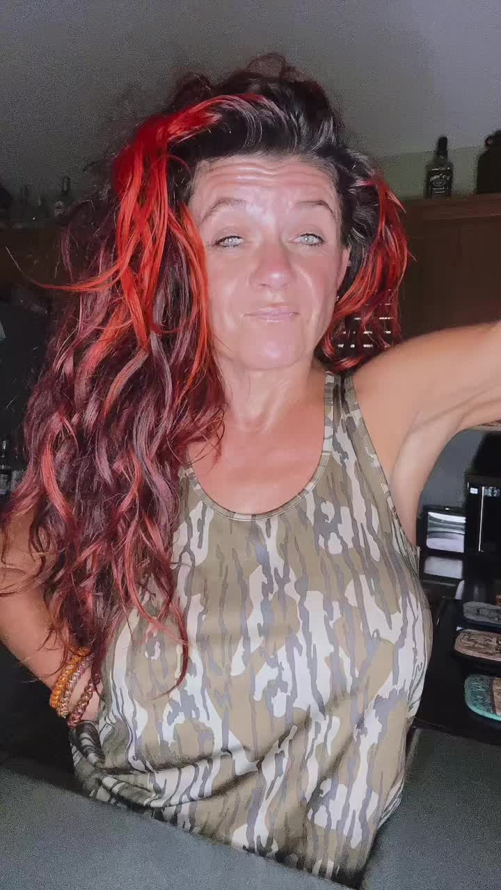 @RedneckBaddie