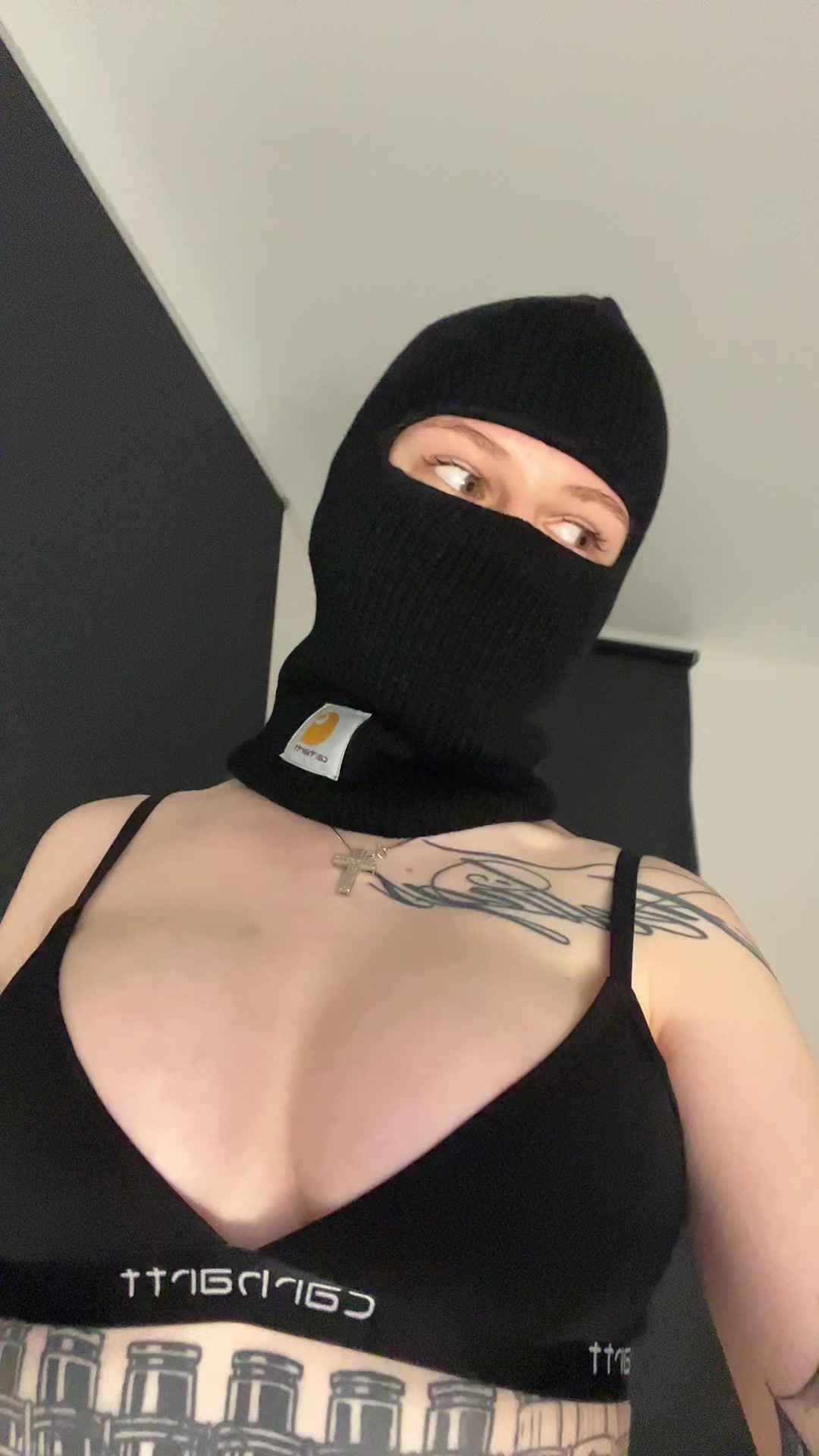@$