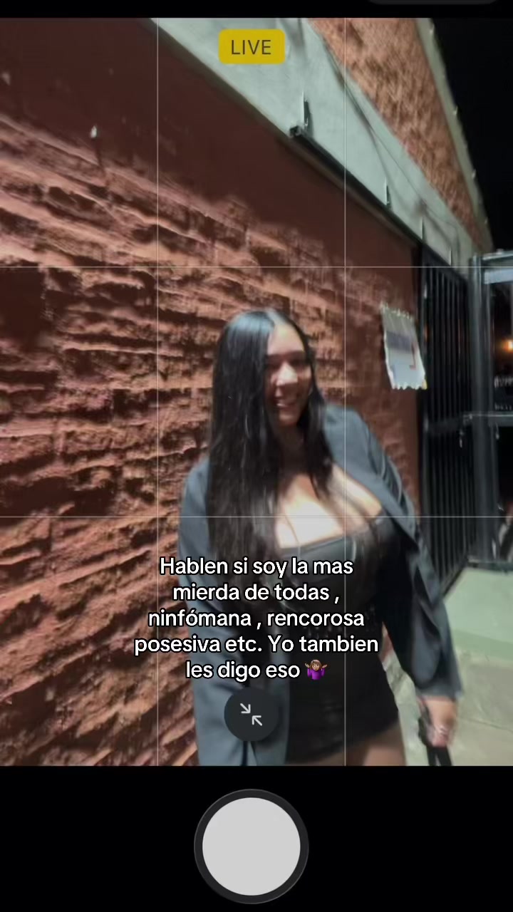 @VALENTINA💋