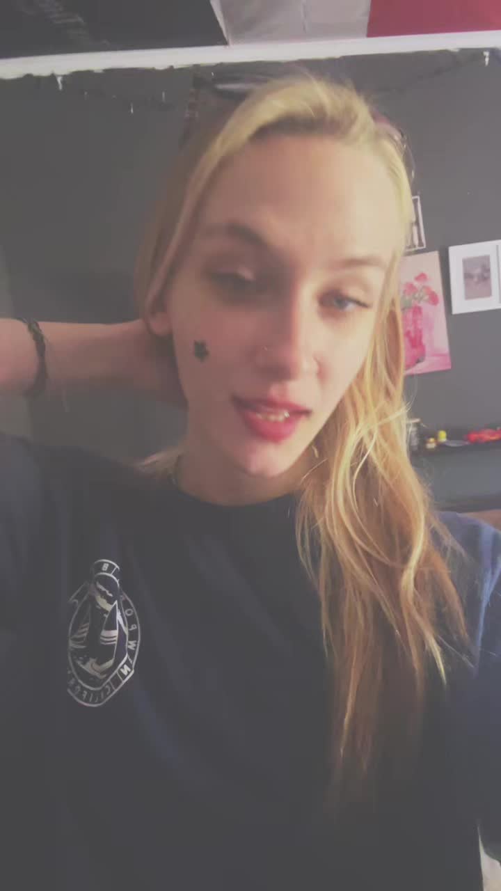 @IAMRLYHERE