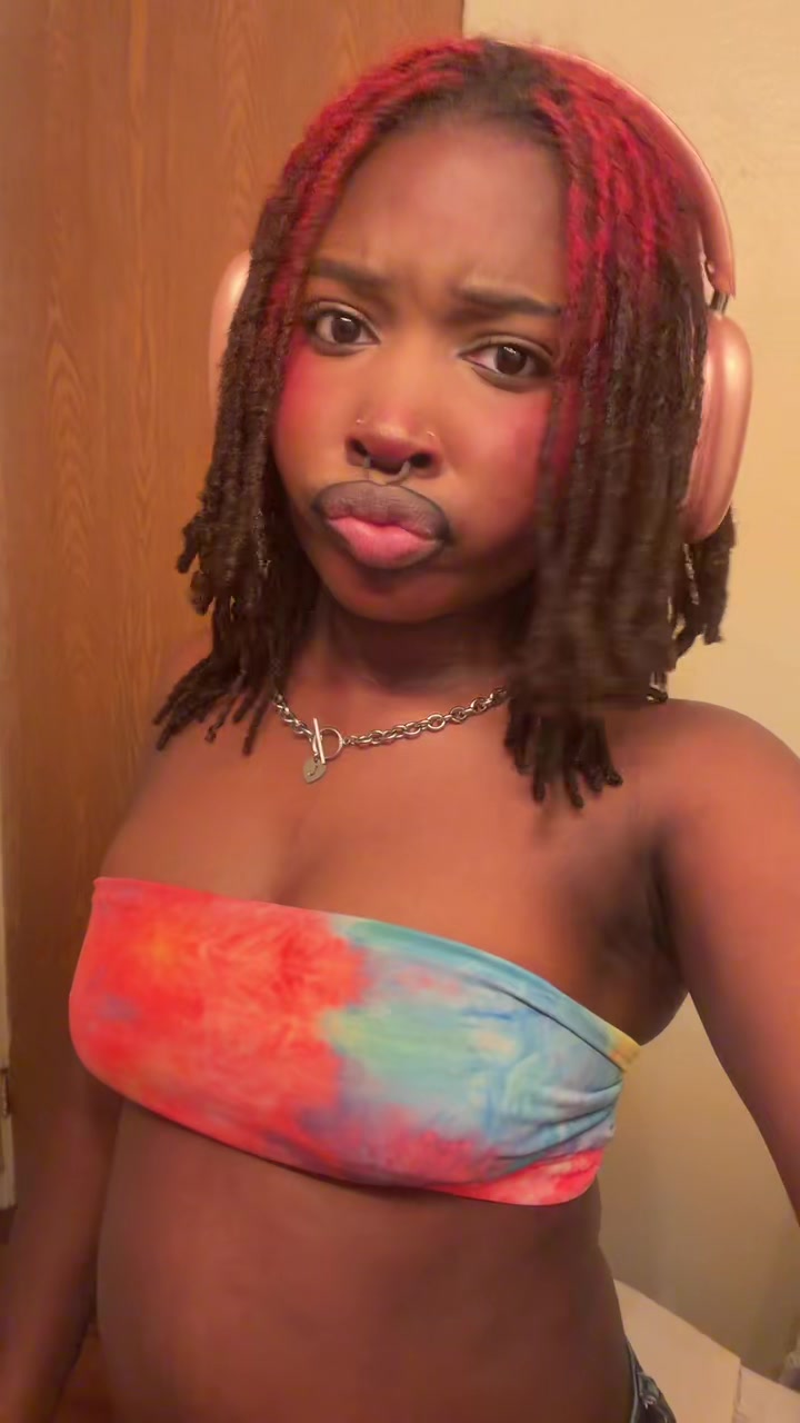@I Iove pretty girls😍.