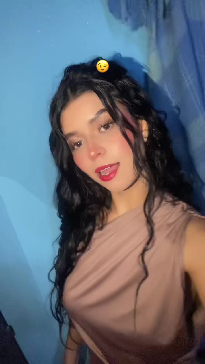 @Vane linda🛐🐣🦋