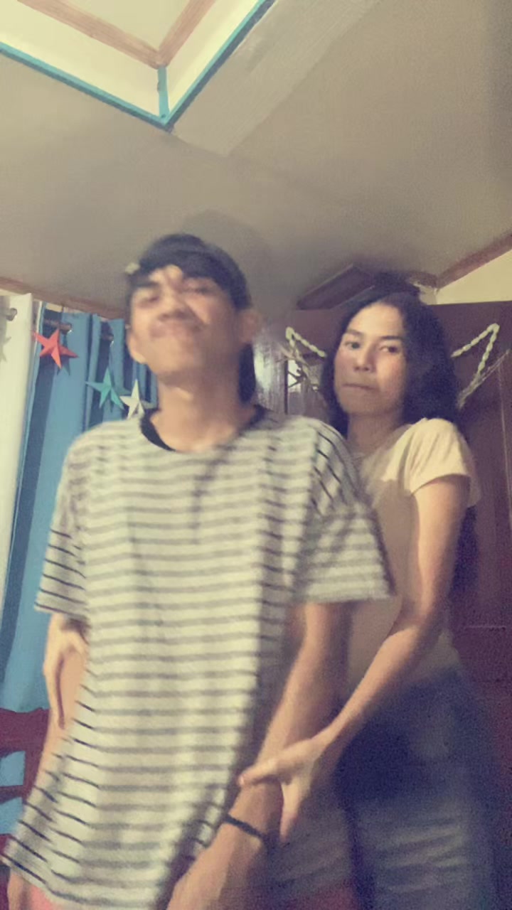 @nicole