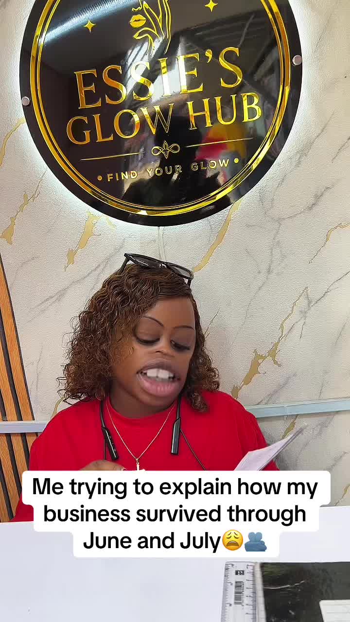 @Essie&rsquo;s glow hub