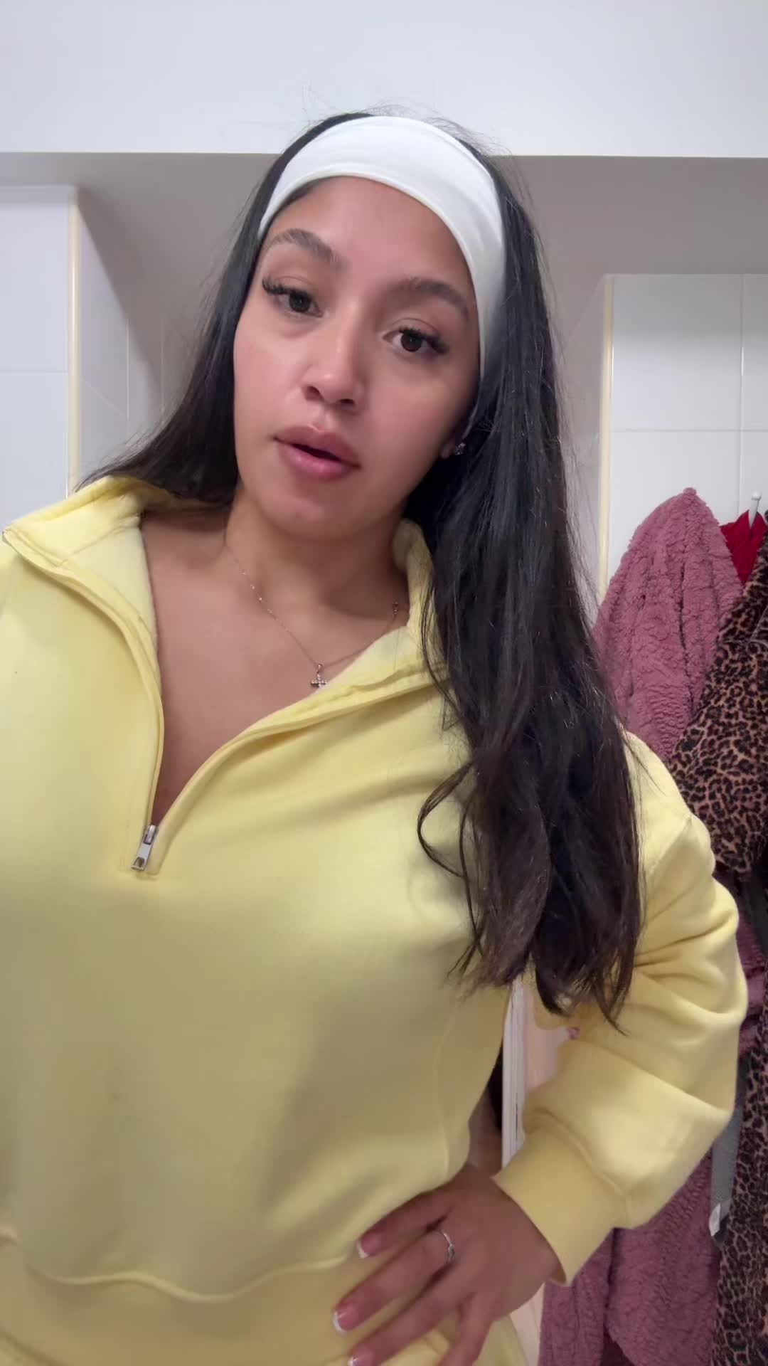 @Lala