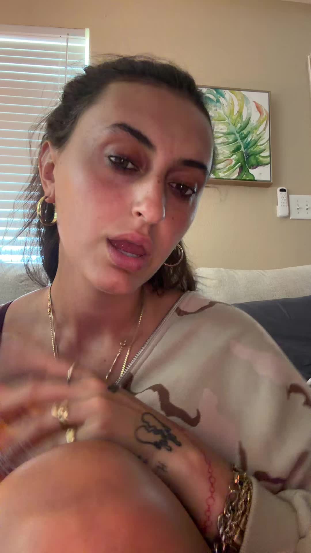 @daddylonggggglegs