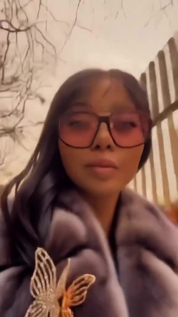 @MING LEE THE DOLL