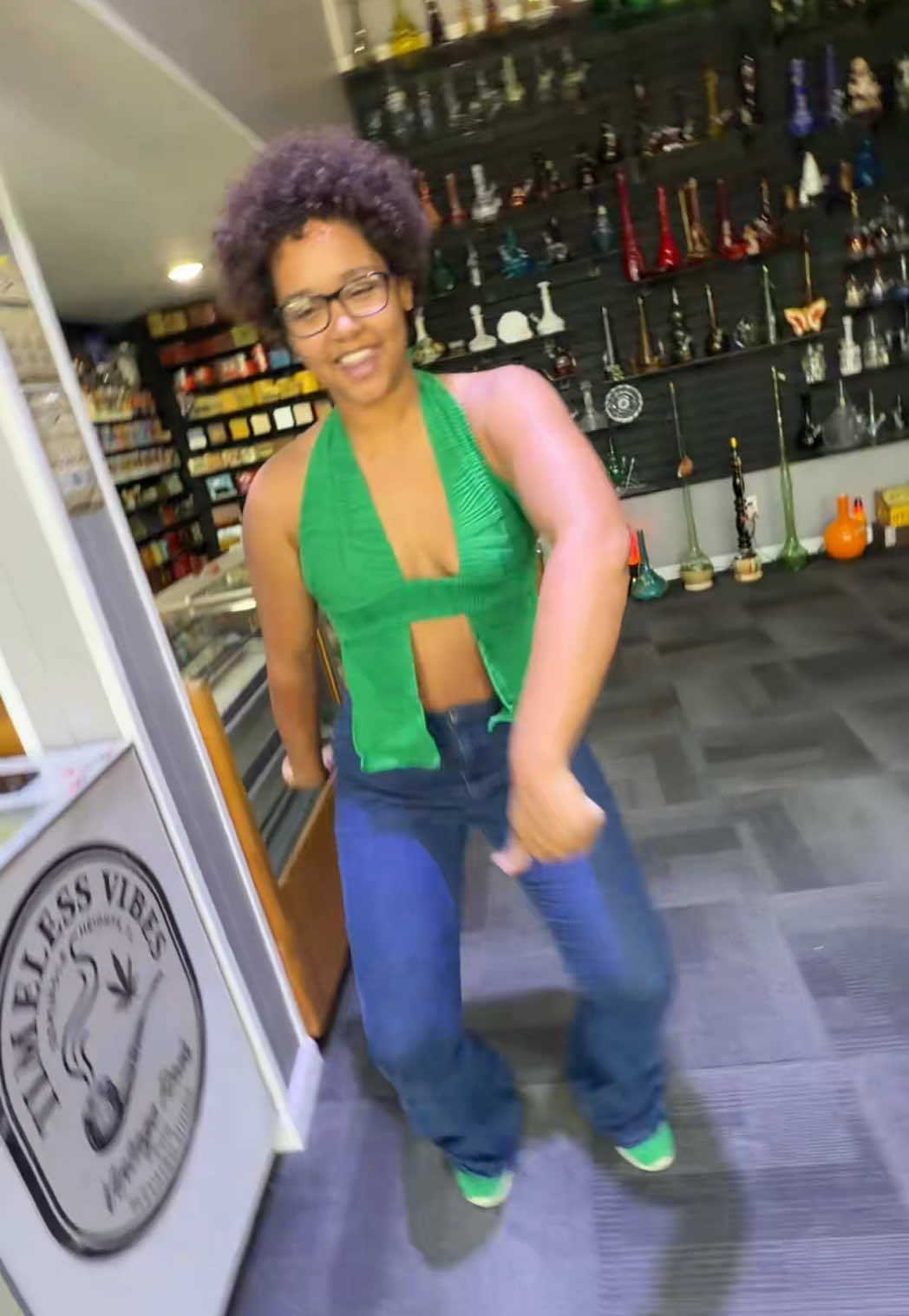@Hoodskiiz