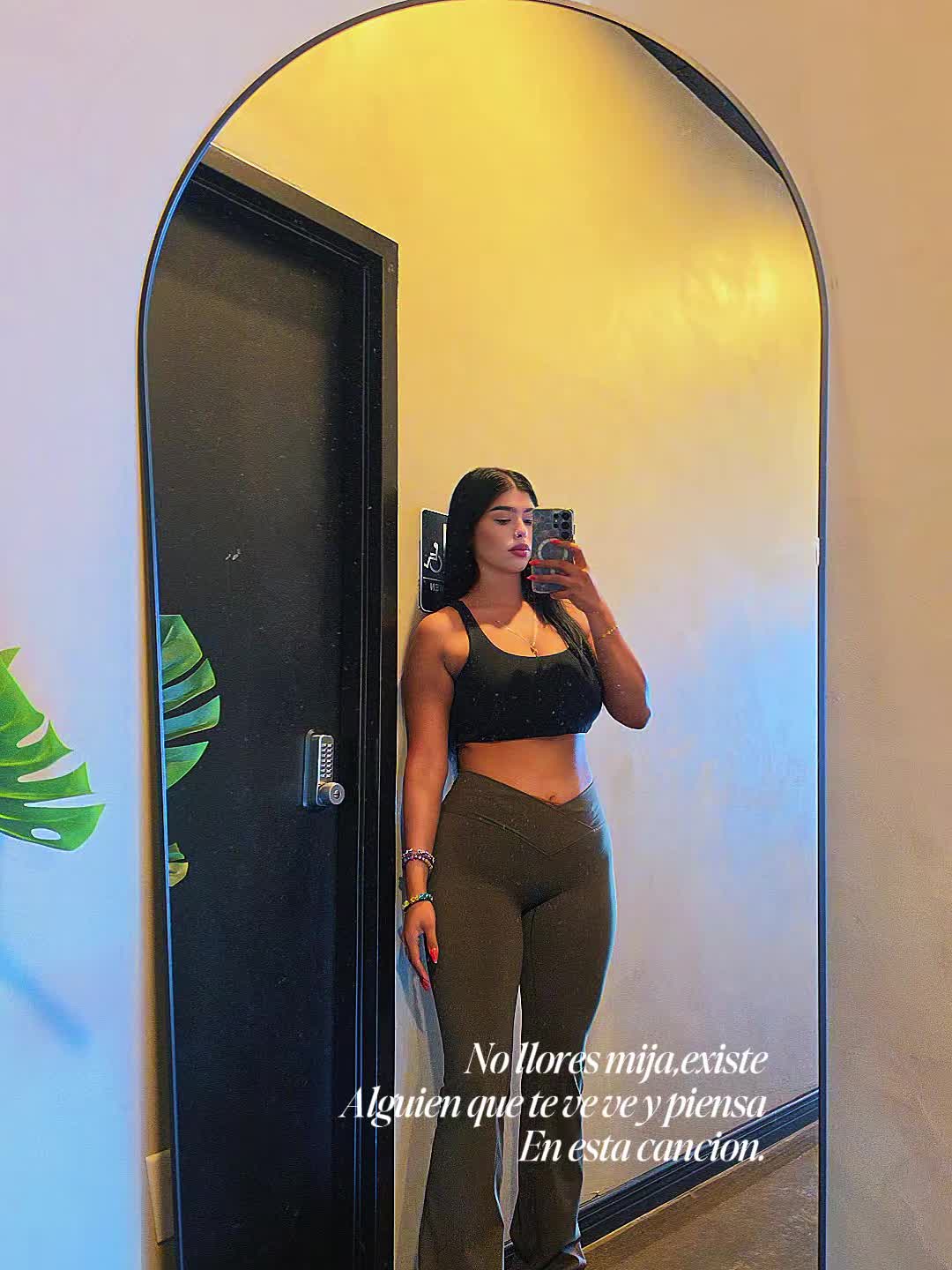 @YvetteG2080