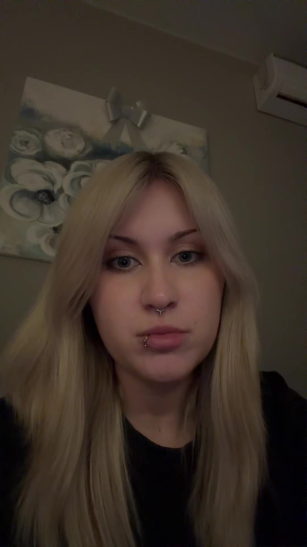 @anastezia