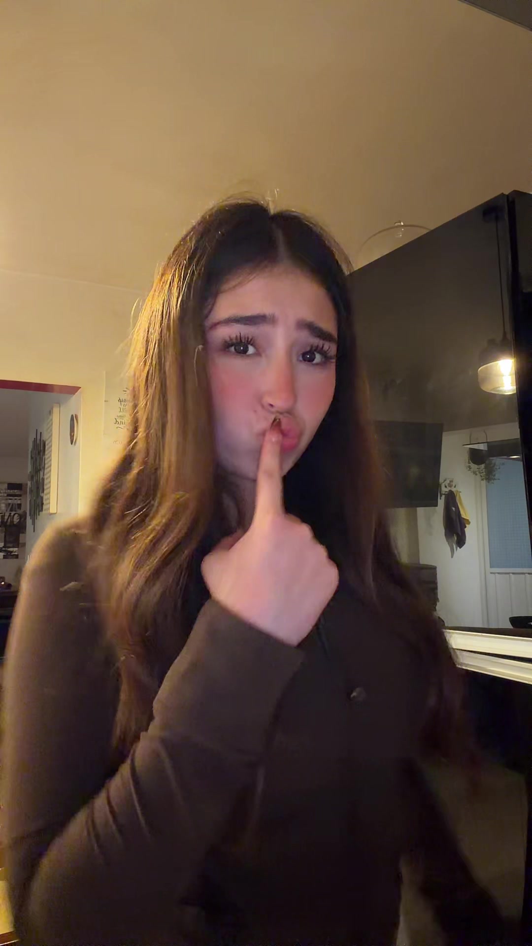 @kamihickman_
