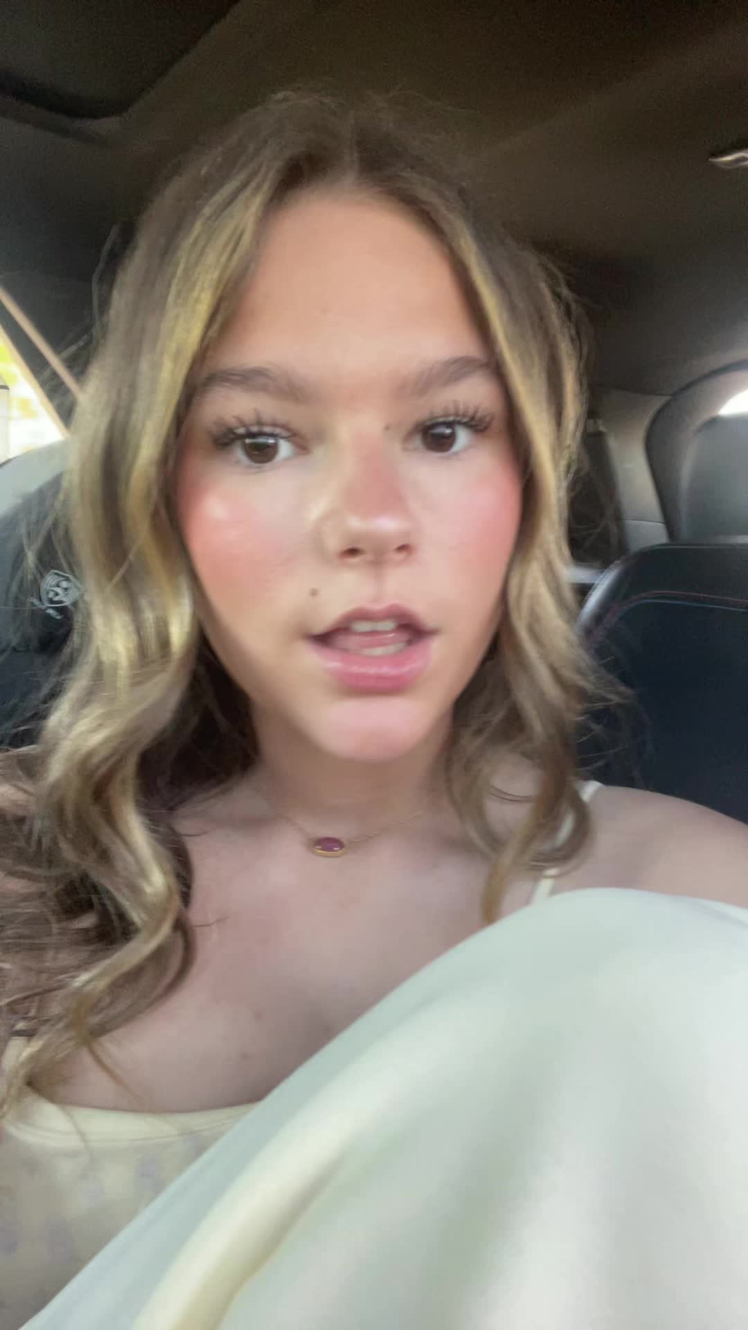 @skyelynn