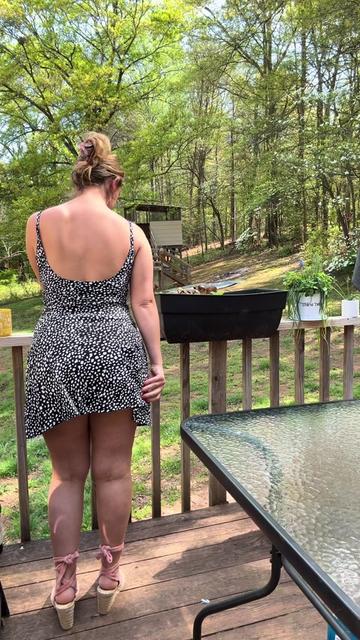 Waiting on the solar eclipse | Mrs. Bea Cullen (@the.mrsbeacullen)