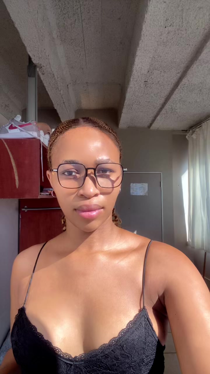 @karabomorake2