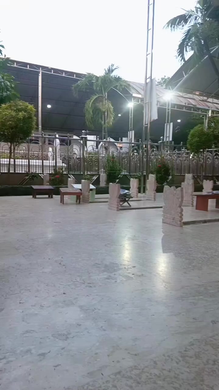 @Nayashoop