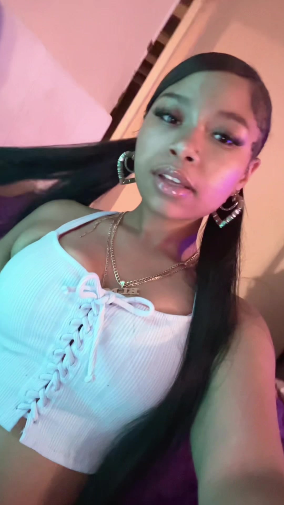 @maybebri