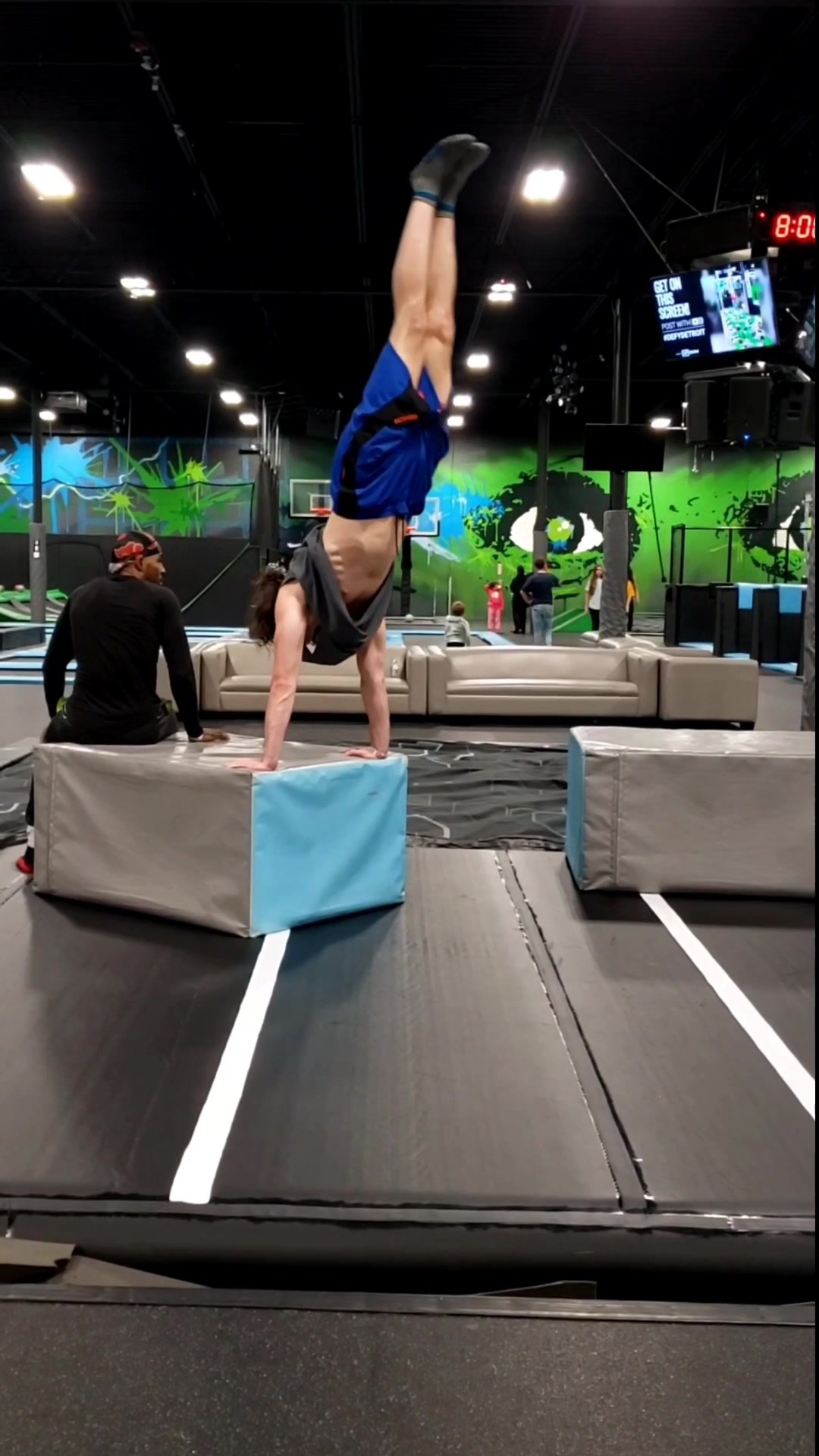 @Calikowski