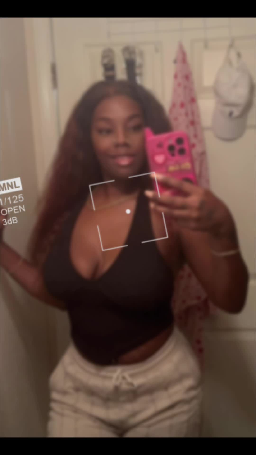 @Ari_Ari420