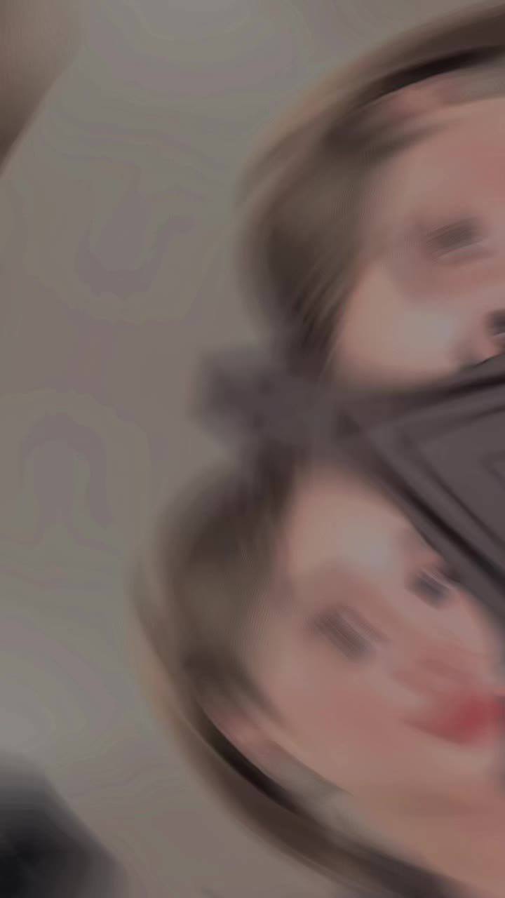@๐
๐ข๐ฉ๐ฉ๐๐ฆ