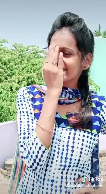 @Devika 👑