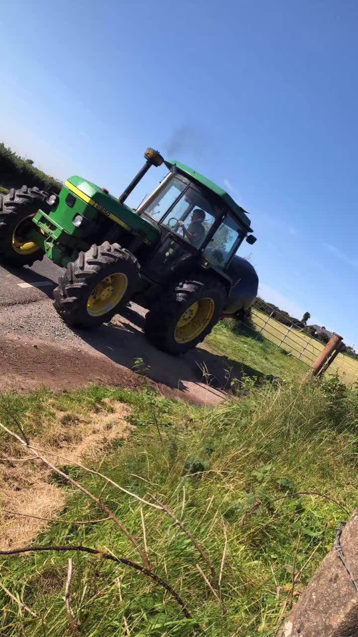 @Tractorscene