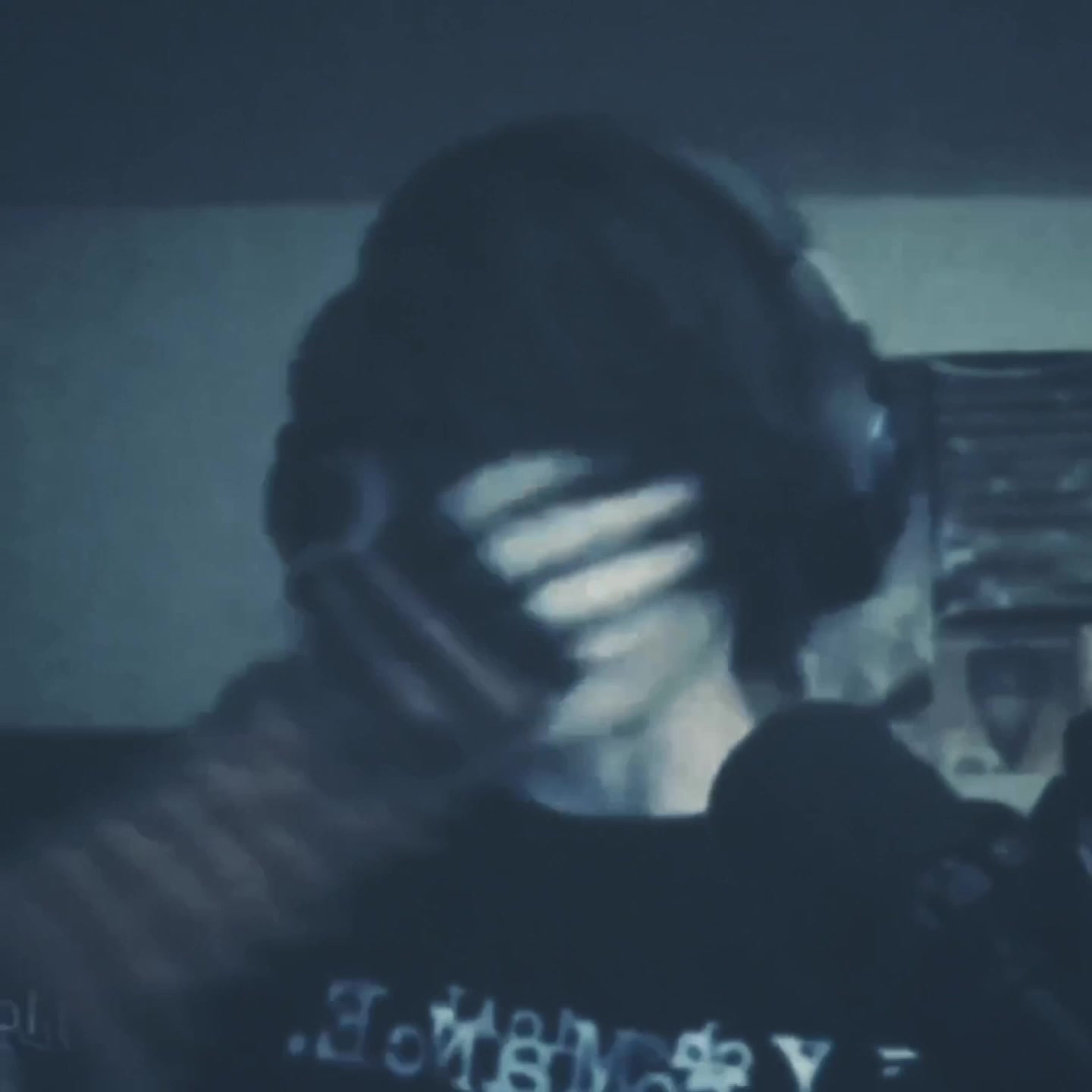 @alex ᡣ𐭩