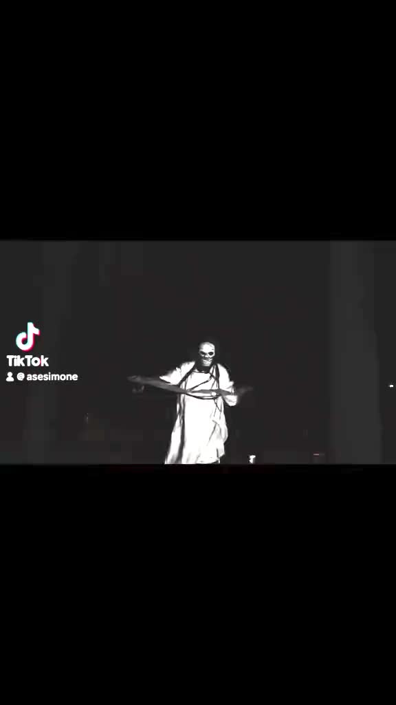 @As&eacute; Simone