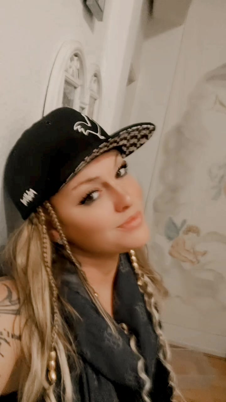 @Chrissy