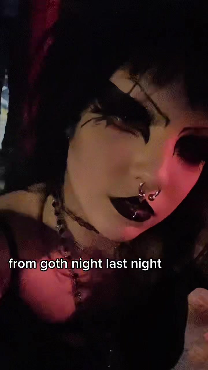 @andie🦇
