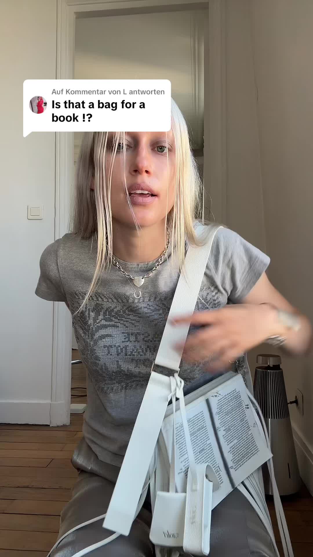 @laravioletta_
