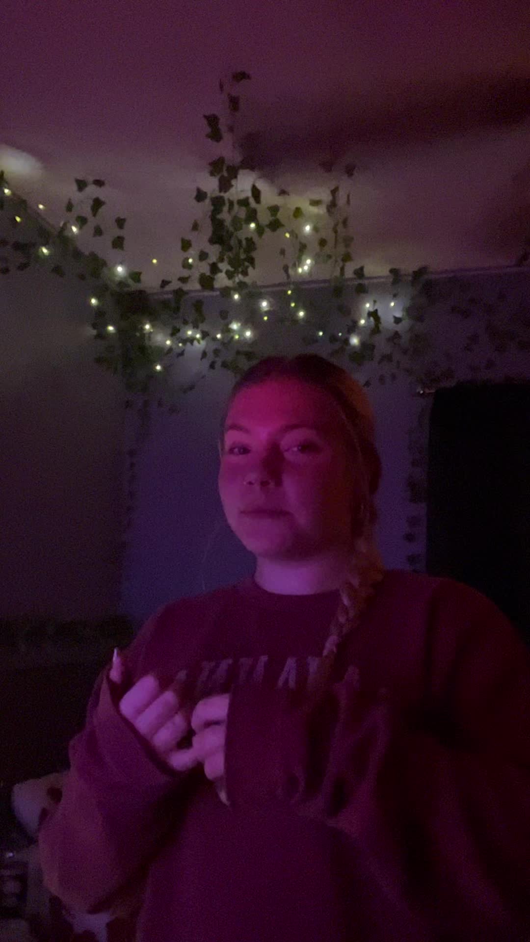 @itsjust.emilia