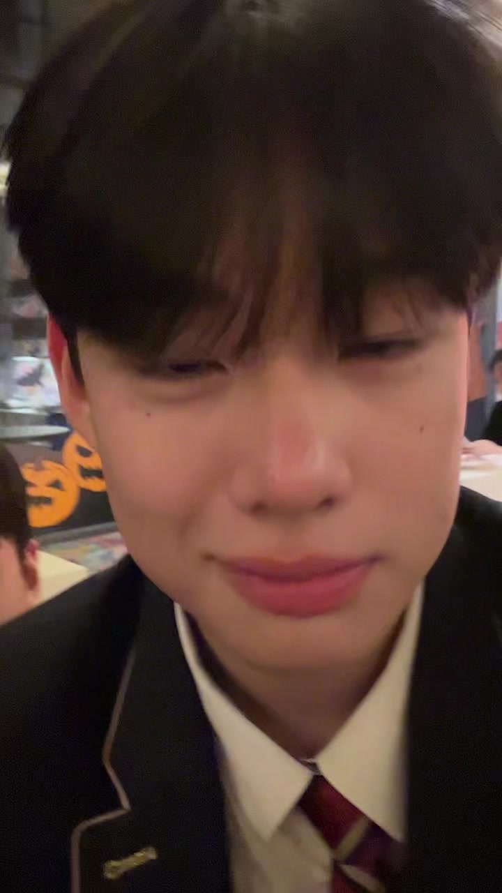 @이건우