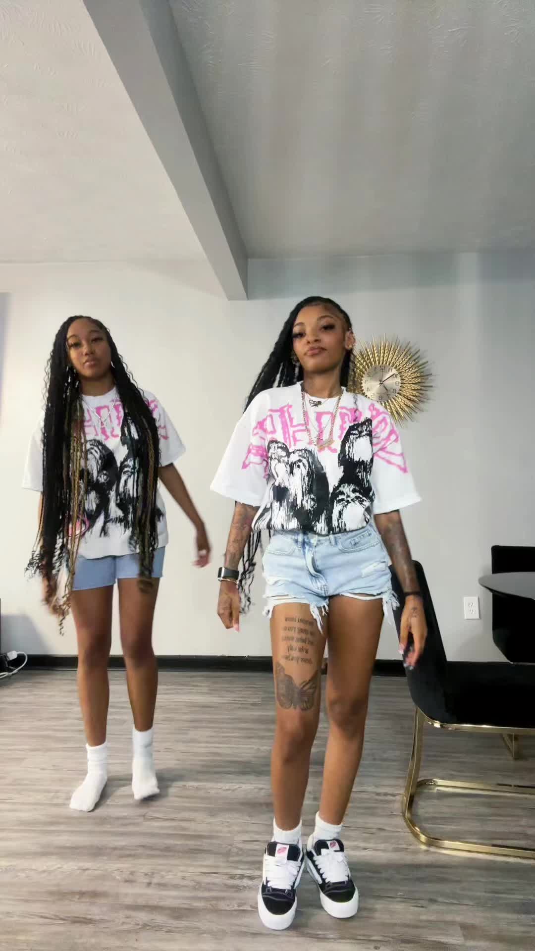 @PR3TTYLUHHTATTII💫