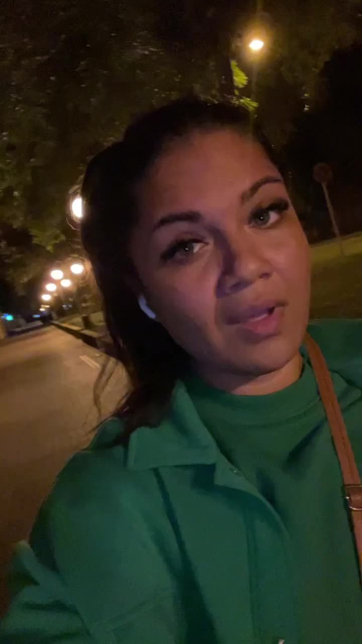 @Julianna Varga