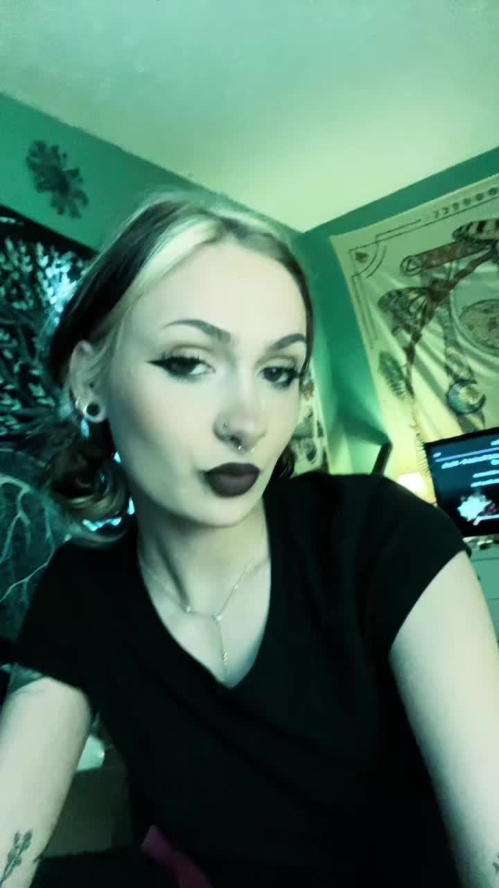 @brynn black🍒