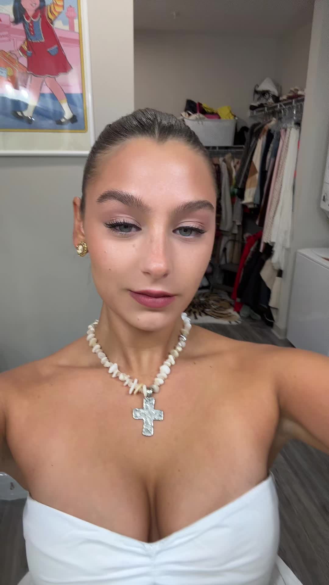 @😎