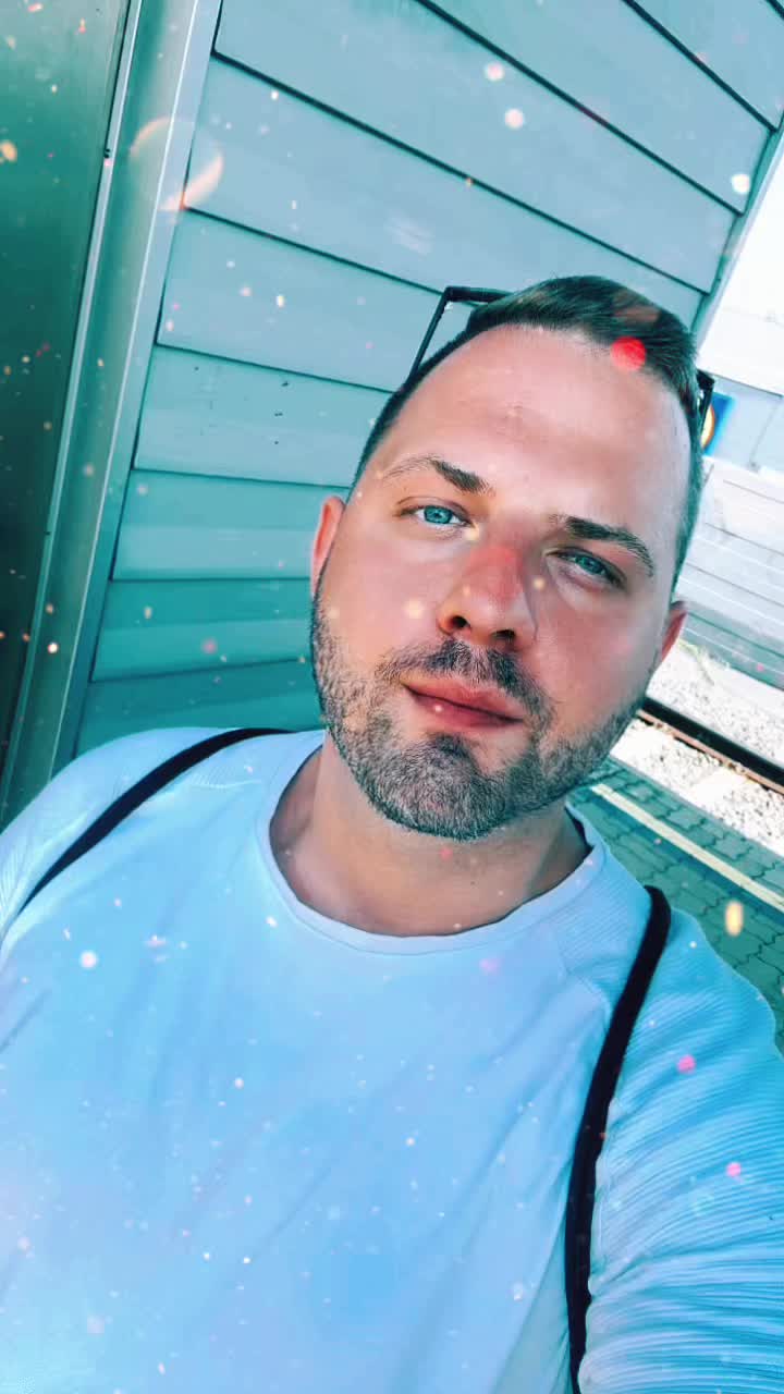 @MichaelHolcik