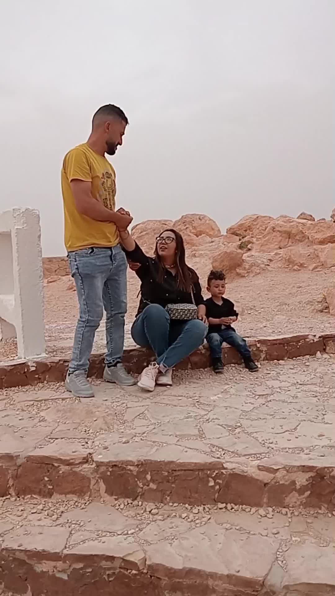 @S&eacute;r&egrave;n&agrave; Yazidi Ktm