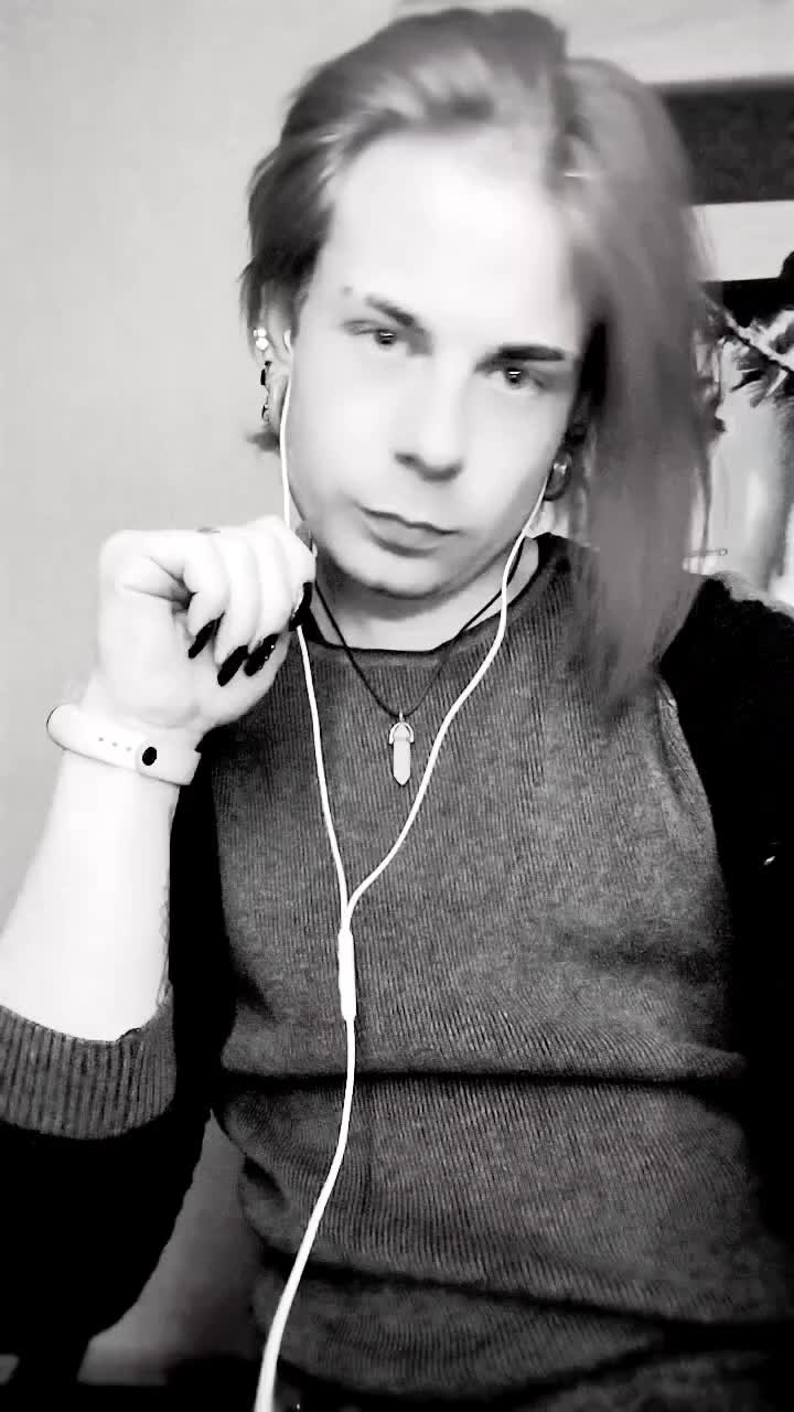 @19angeldust94