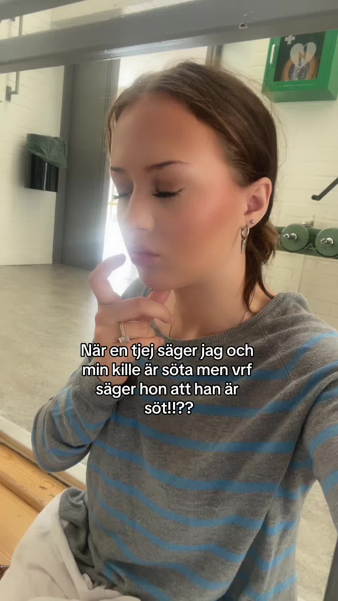 @Emz