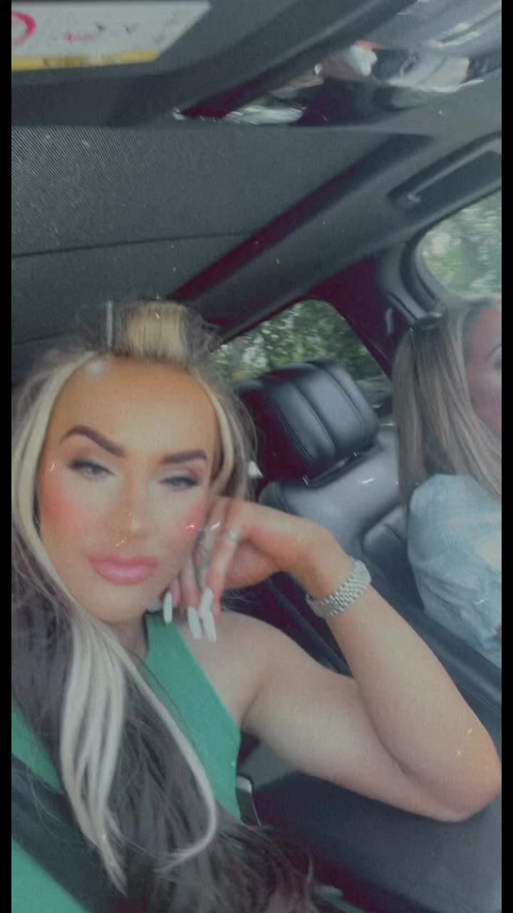 @Elle Chamberlain
