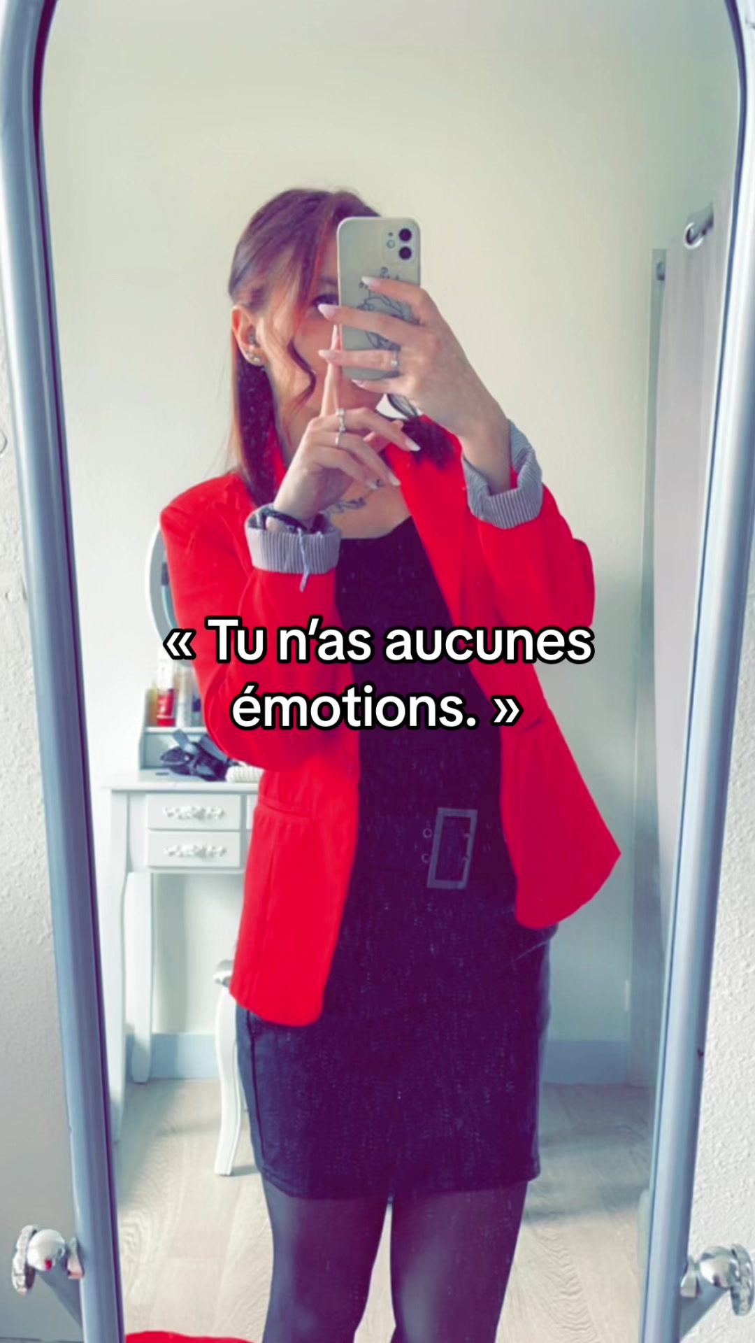 @Kelly_Ren&eacute;