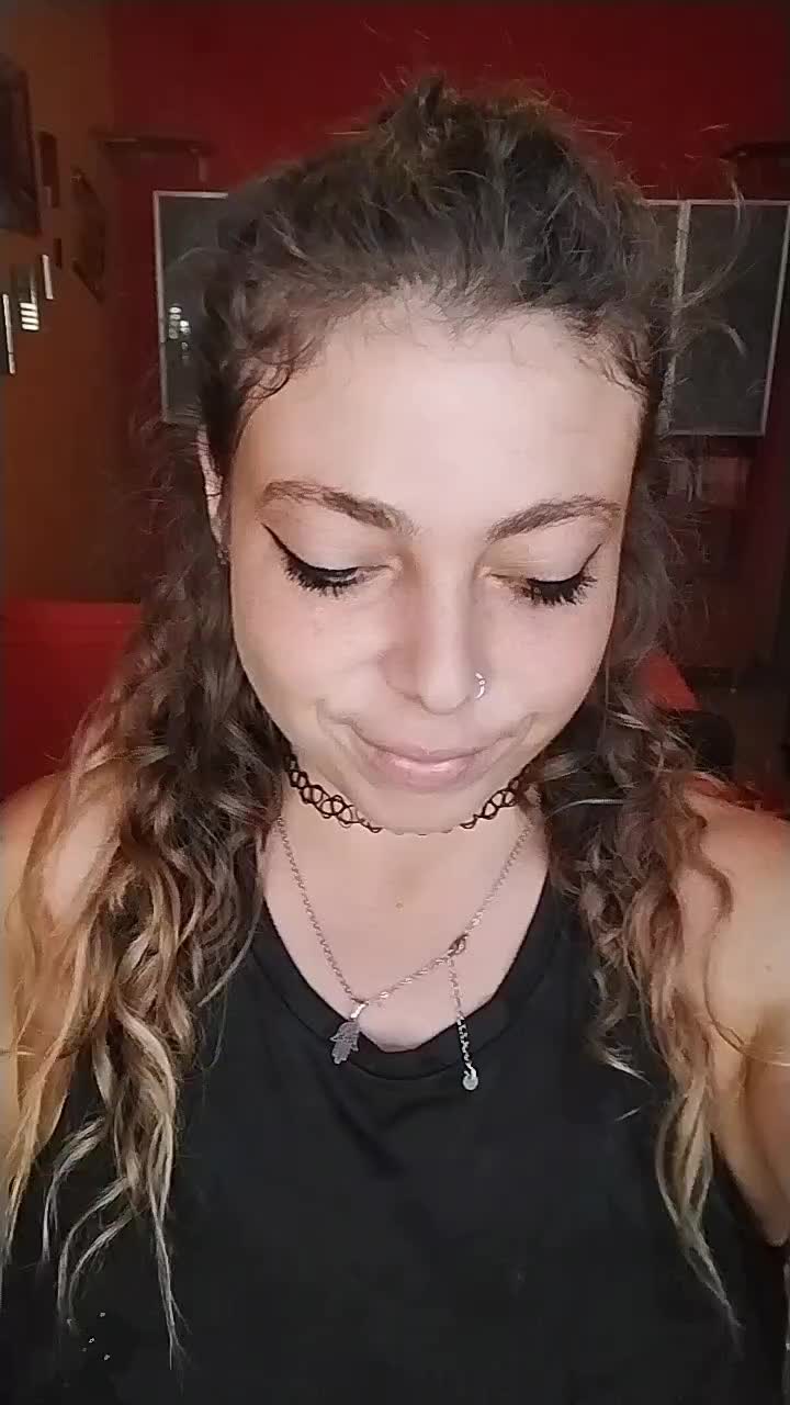 @Miriana🎭