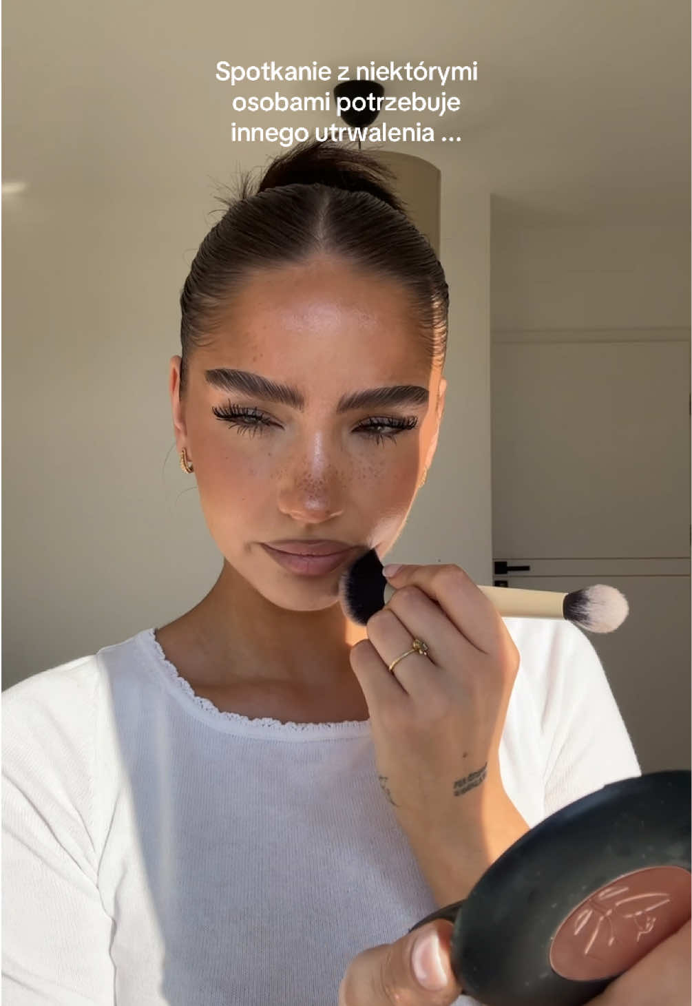 @gretakazaren𝜗ৎ