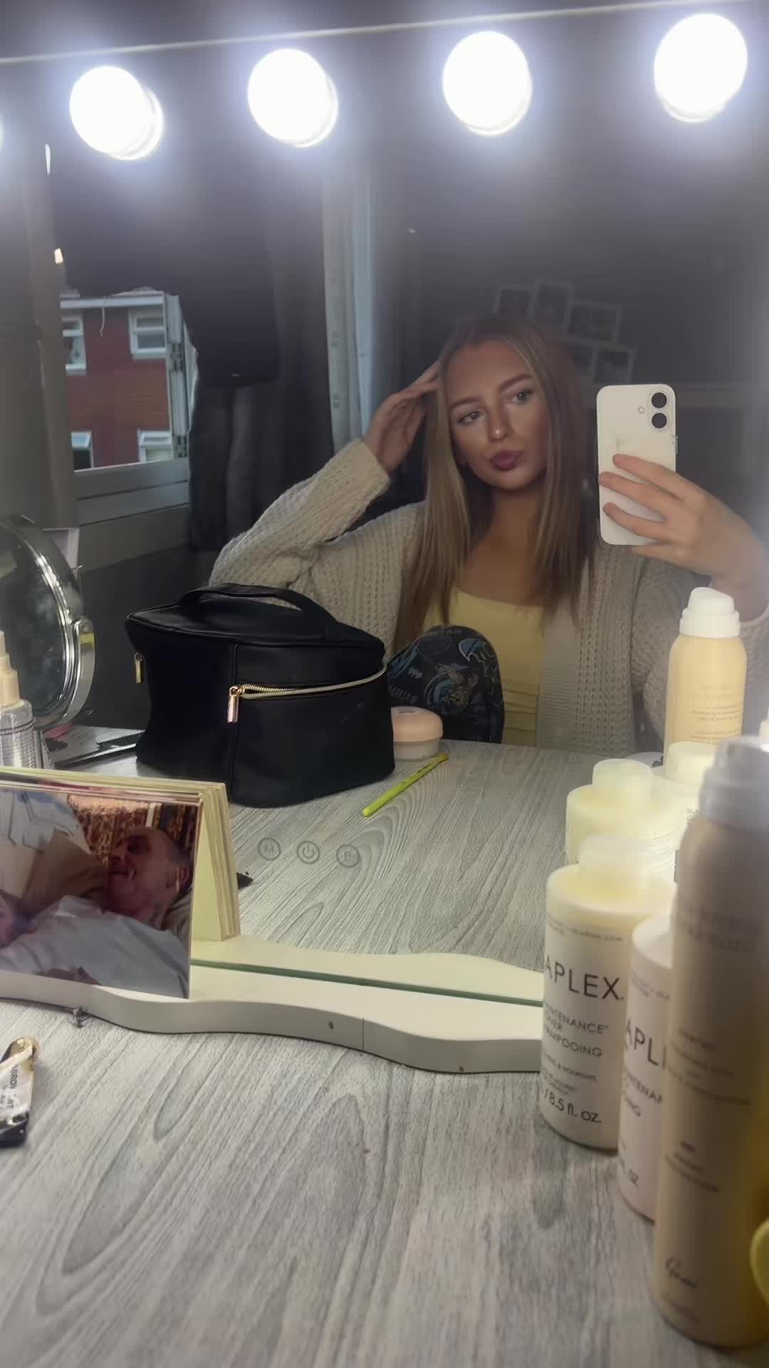 @Lily-Rae X