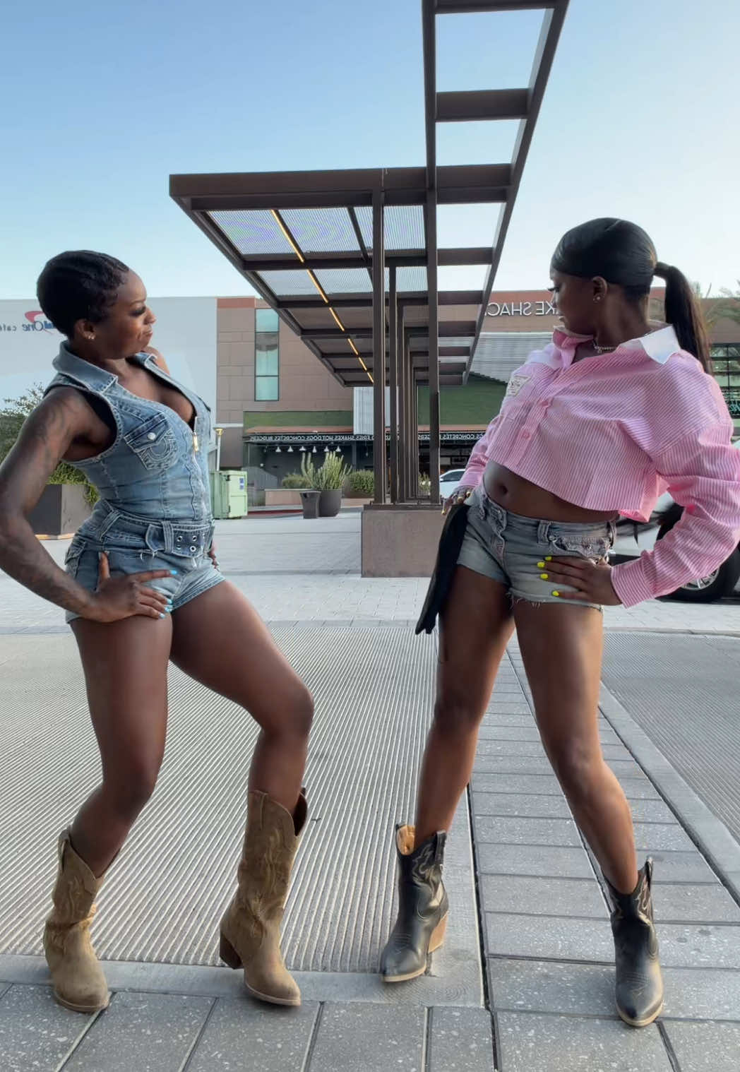 @Aayebree