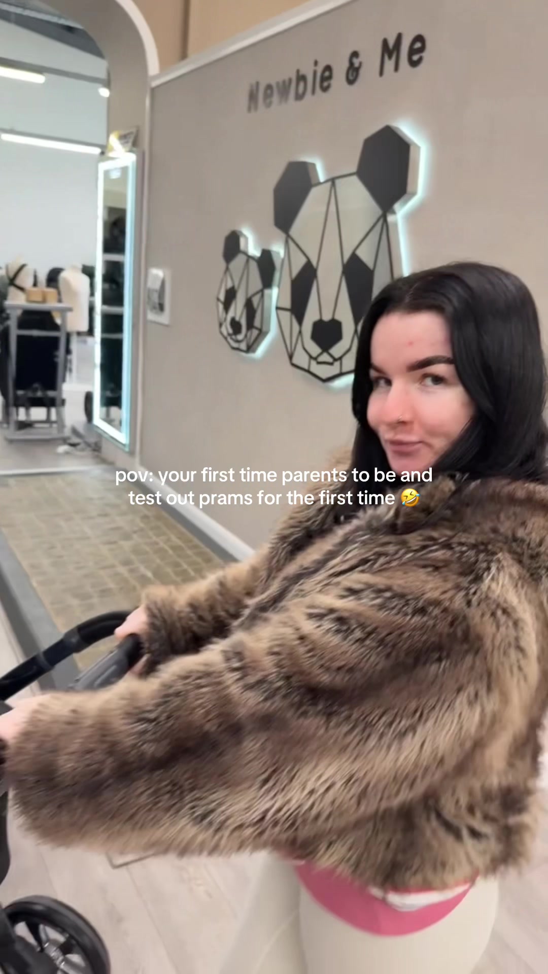 @JESSICA PARIS