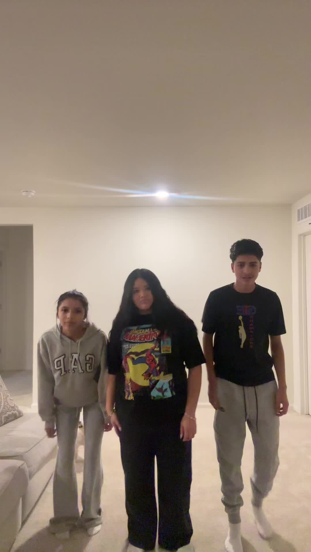 @ayleena.