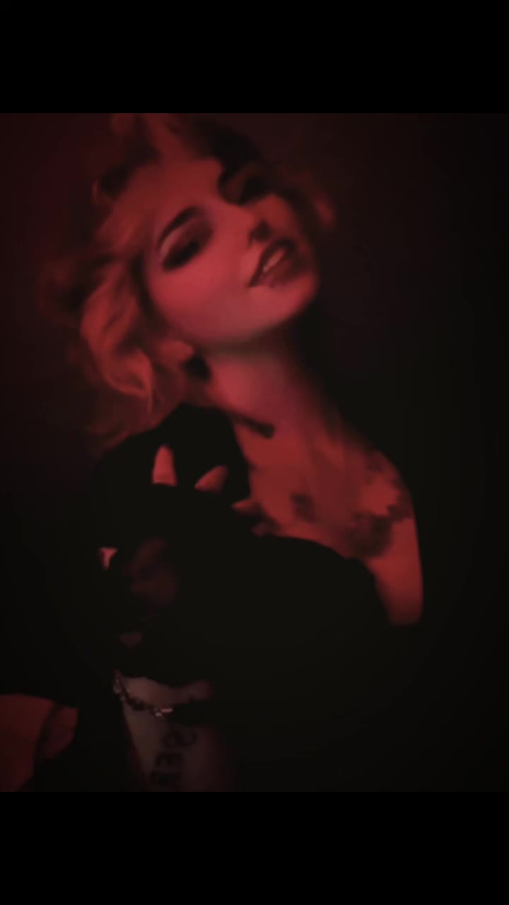 @Jinx ☠️🖤🩸
