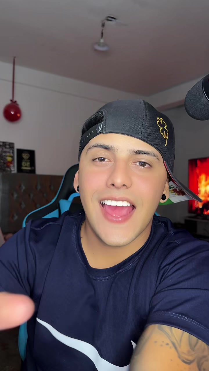 @𝙎𝘼𝙇𝘼𝙕𝘼𝙍🦁